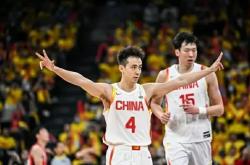 包含窗口期体能课后；北京首钢内部沟通备战NBA季后赛；媒体盛赞；身体对抗强度拉满的词条南宫28